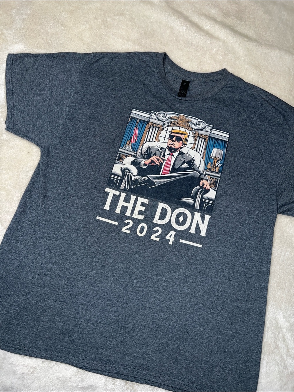 GILDAN 🏛️🇺🇸 LK NEW 2024 TRUMP “THE DON”ASPHALT CHARCOAL GRAY TSHIRT Men’s XL